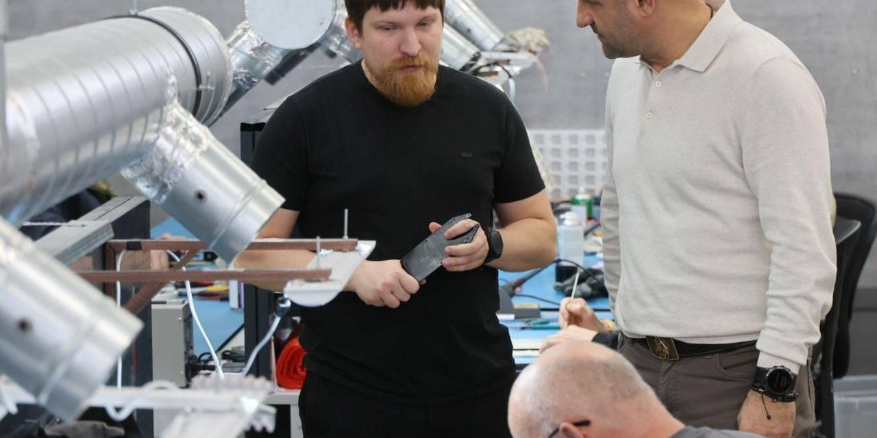 Неизвестные взорвали машину разработчика БПЛА «Упырь» Владимира Ткачука